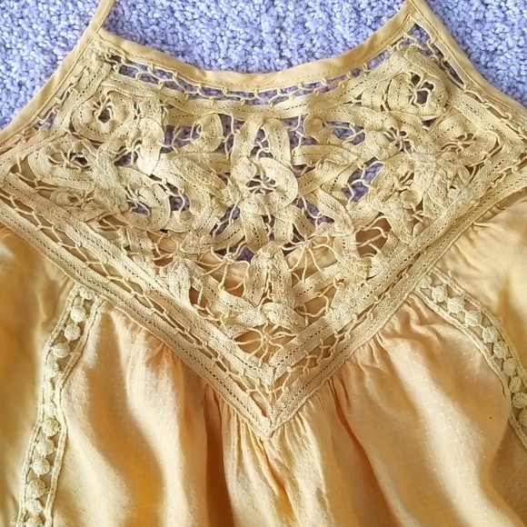 Golden yellow crochet halter top - Picture 3 of 9